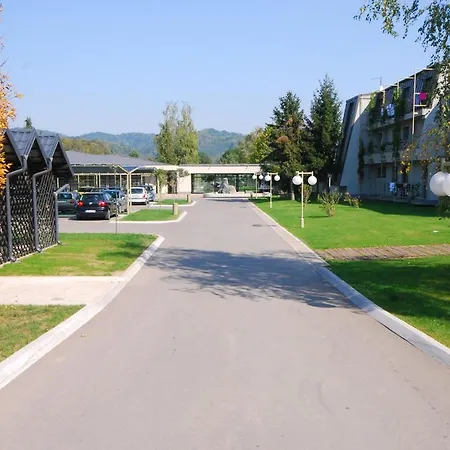 Banja 4*